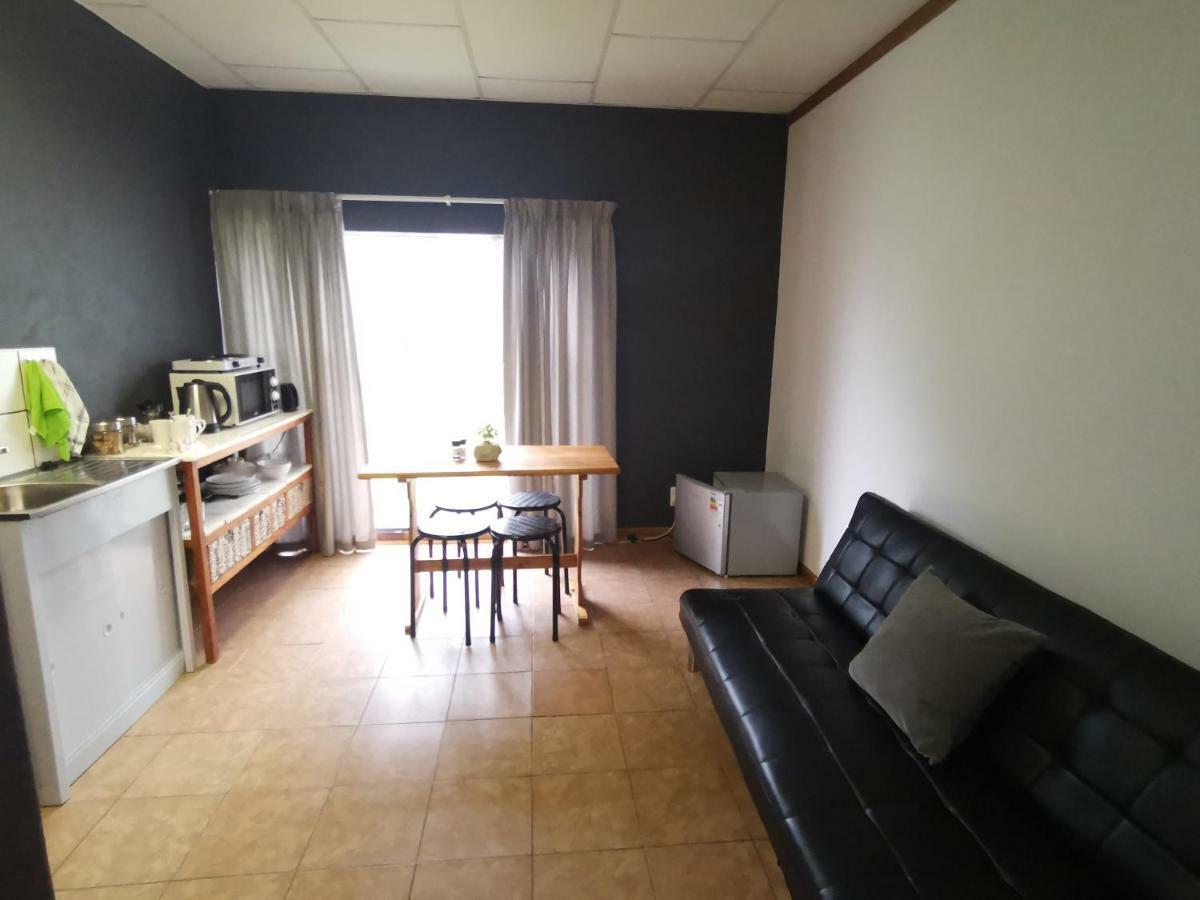 En Route Guest House Trompsburg Extérieur photo